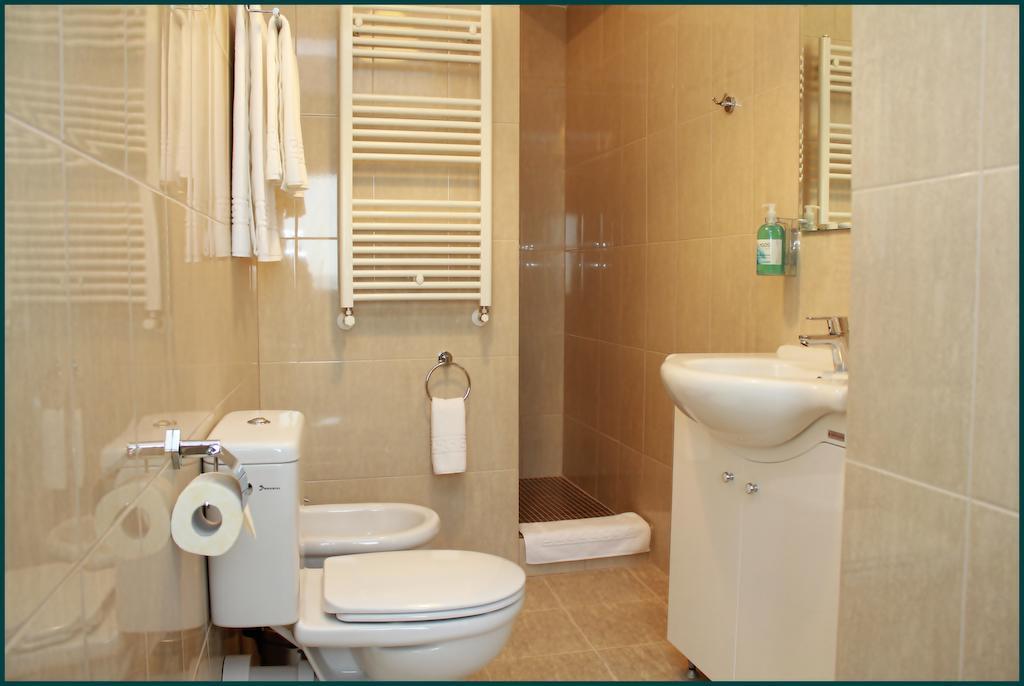 Pensiunea Rix Rooms Focşani Camera foto